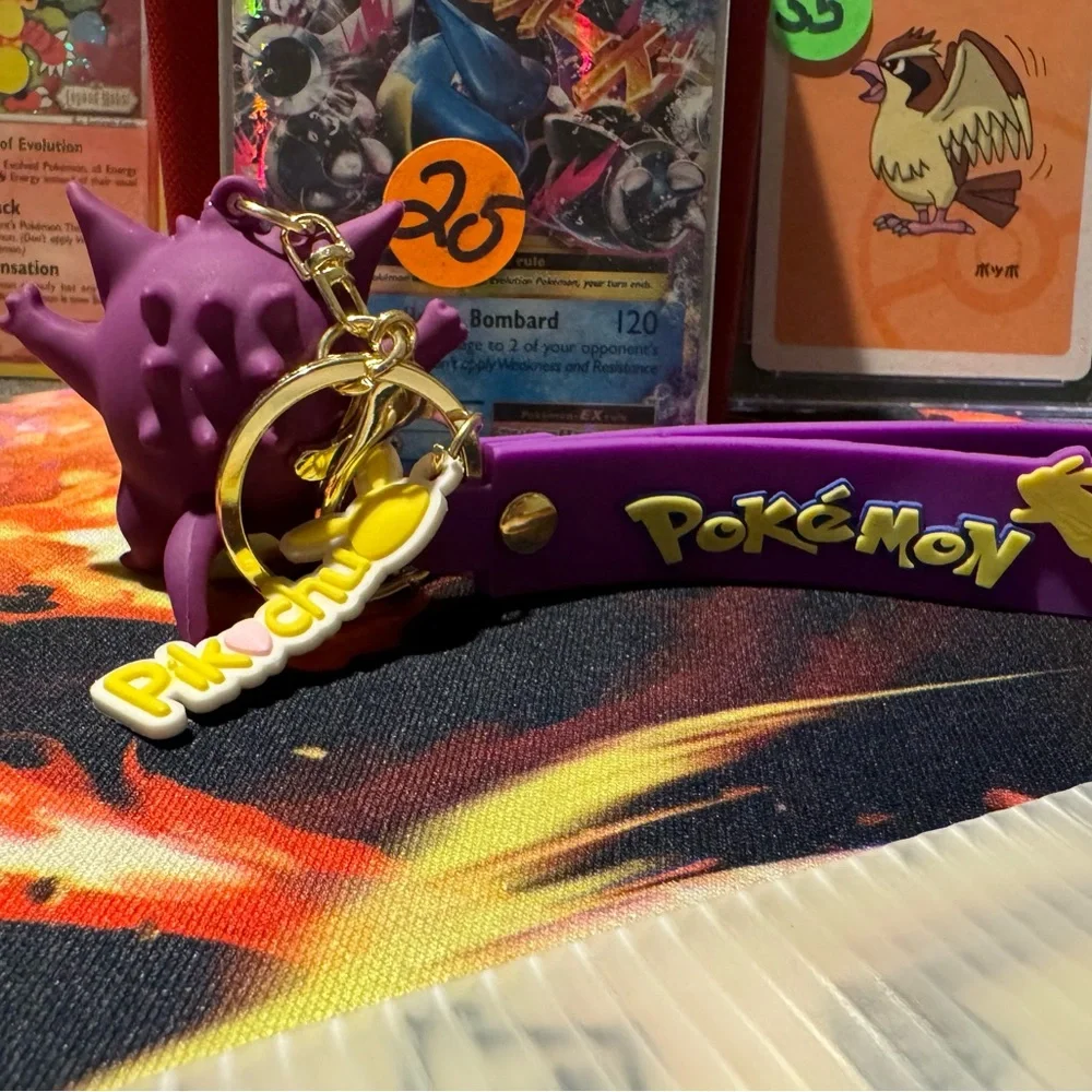POKÉMON KEYCHAINS CHOICE OF ONE POKÉMON